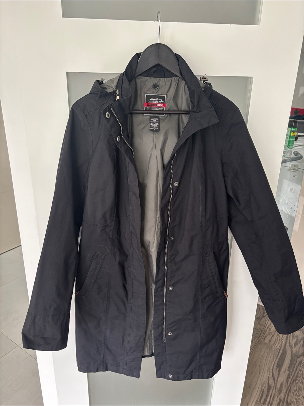 Eddie Bauer women Black Raincoat with Gray Interior